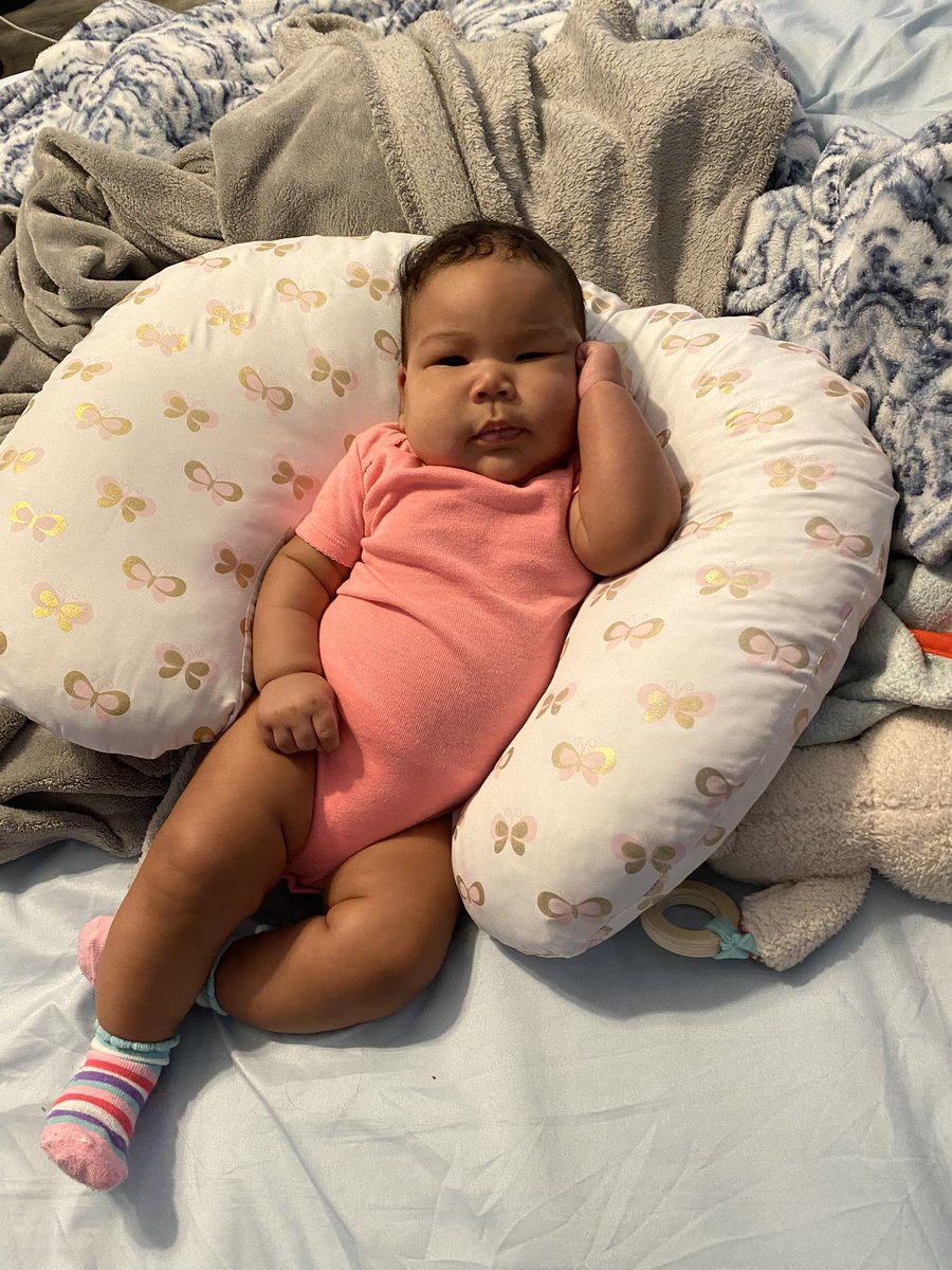 Lajdawg_'s tweet photo. My girl so grown 😂💜💜 https://t.co/gbqjRiMLvn