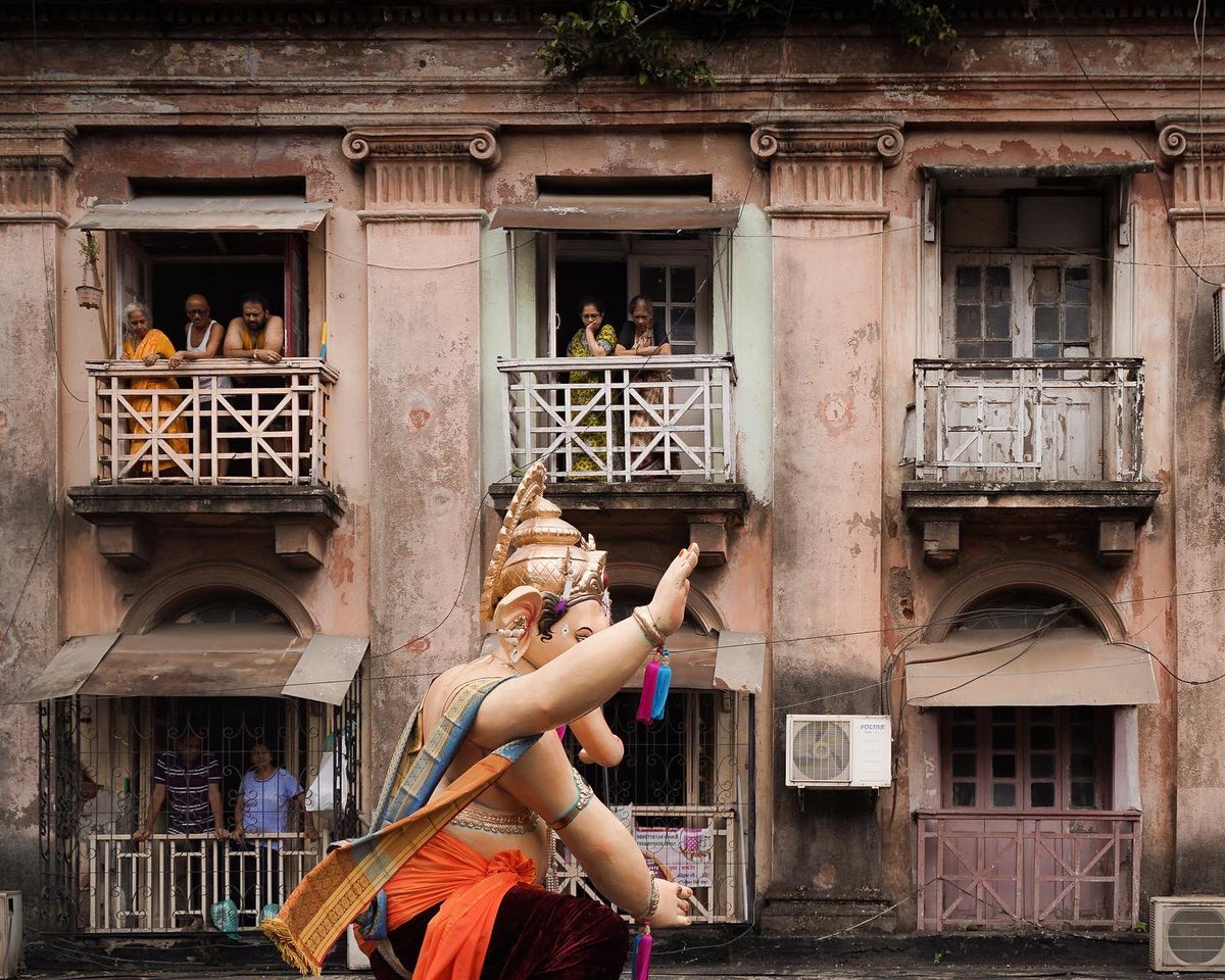DeoManish4u's tweet photo. 5 days to go! #ganpatibappamorya 
Are you excited??
#GaneshChaturthi2022 #NFTs #nftworld #NFTartist https://t.co/nui61BUfM3