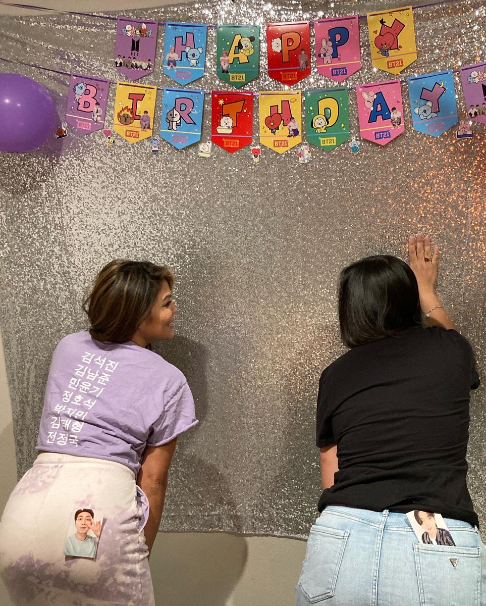 MichelleandMark's tweet photo. 41 but feeling like 21. π We had fun celebrating in Vegas earlier this month. π Love my sis @krse4eva & Bangtan forever!! π #virgoseason #7shotsforbts #rm #suga #bts #lasvegas https://t.co/EJ9EYflsfh