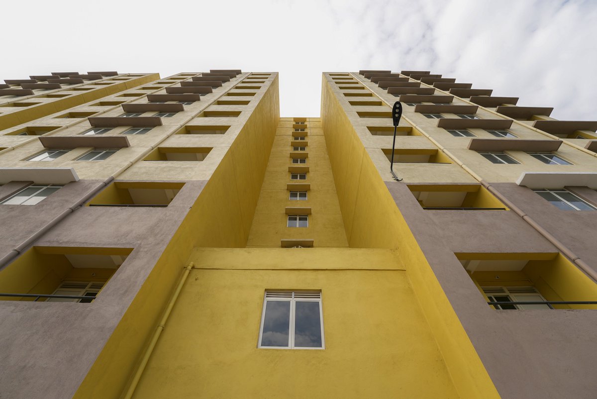 EngineeringMaga's tweet photo. MAGA recently completed the Kalinga Mawatha housing complex: three 12-storey towers with a total of 528 units. The project is part of the government’s efforts to provide low-income category housing units for families from underserved settlements.
#construction #engineering #lka https://t.co/T2cr43HSIm