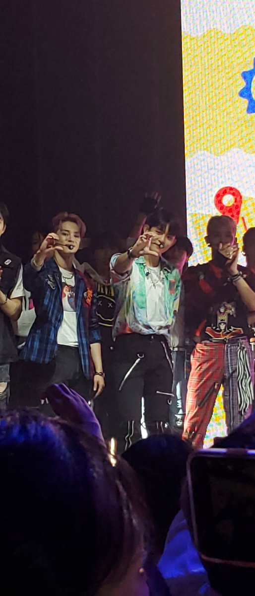 moonlightjump02's tweet photo. @WoongiJam in the green! https://t.co/WlubLgmNNq