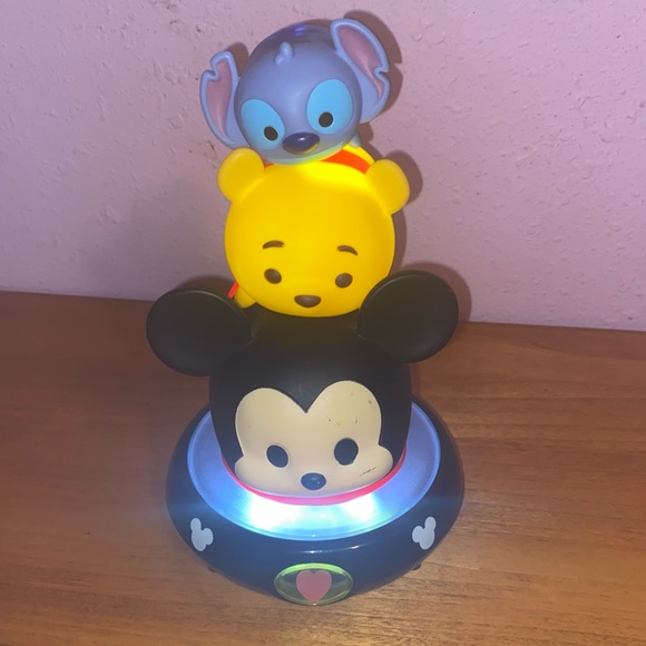 twinsjewelry's tweet photo. So good I had to share! Check out all the items I'm loving on @Poshmarkapp from @jtallent1289 #poshmark #fashion #style #shopmycloset #disney #obermeyer: https://t.co/vIdSog9OPf https://t.co/3wYsbObUDv