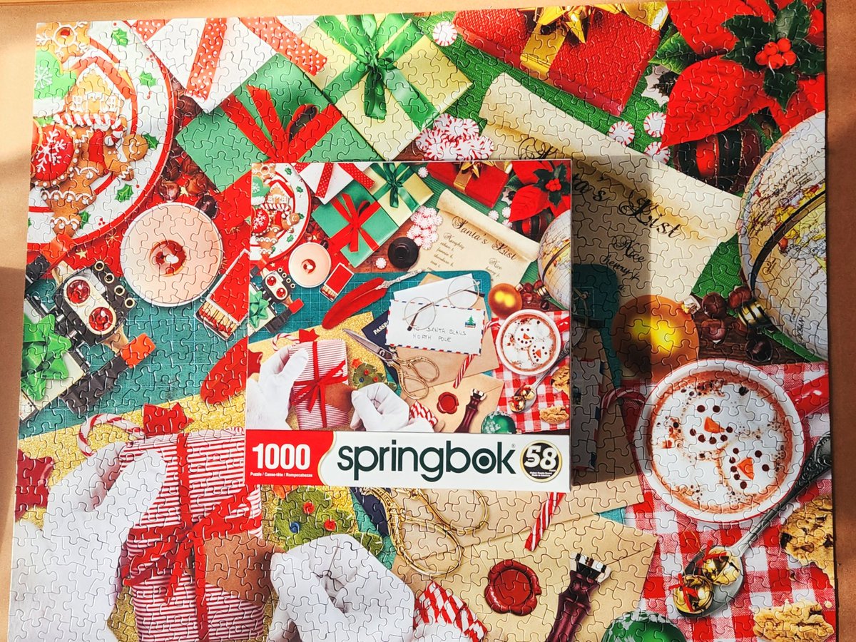 krystalcotriss's tweet image. I'm getting all the Christmas vibes from one of @SpringbokPuzzle's latest puzzle release! 

This one was so enjoyable and came together quickly—there are lots of patterns, colors, images, and there's a lot of contrast between the different puzzle pieces.

#LoveCompletesthePuzzle