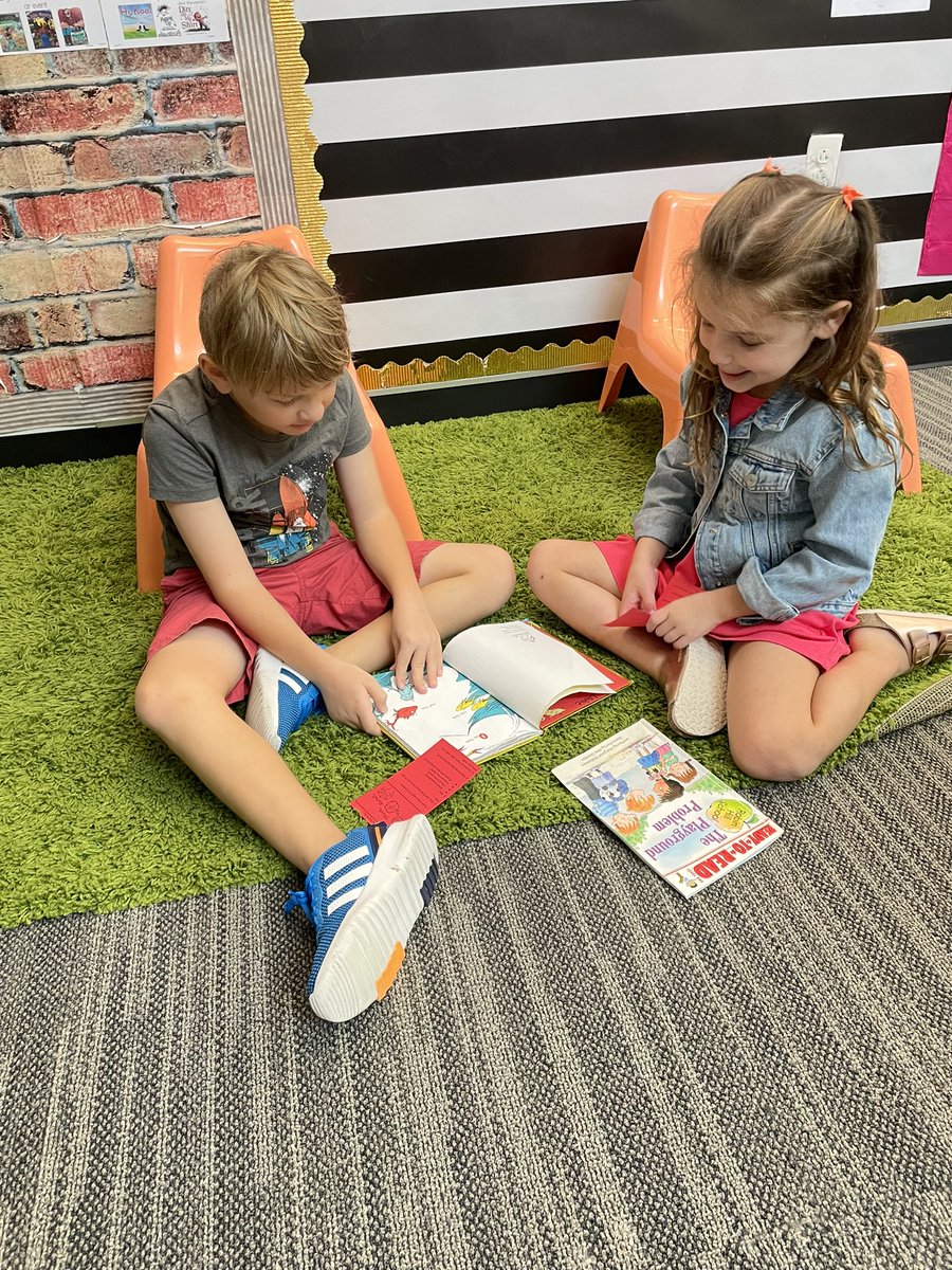 Elizabeth Adams tweet media