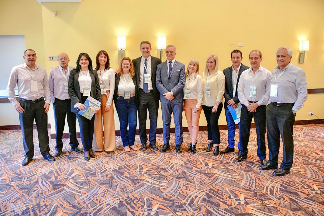 Junto al presidente del IPS <a href="/LisandroBenmaor/">Lisandro Benmaor</a> el vicegobernador de la provincia <a href="/Arce_Carlos_/">Carlos Arce</a>  se desarrolla la II Jornada Plenaria Nacional para Autoridades Políticas y Técnicas <a href="/FRdelaConcordia/">Frente Renovador de la Concordia</a>