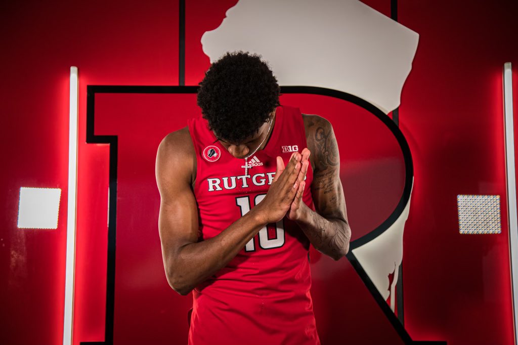 DonavanFreeman1's tweet photo. CHOP!🪓  Rutgers nation thanks for having me! @RutgersMBB Rutgers unofficial ✅ https://t.co/YZIhErcptQ
