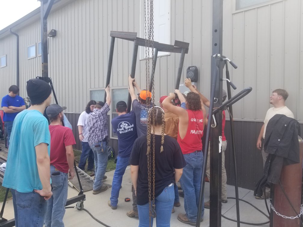 Creek Wood Welders tweet media