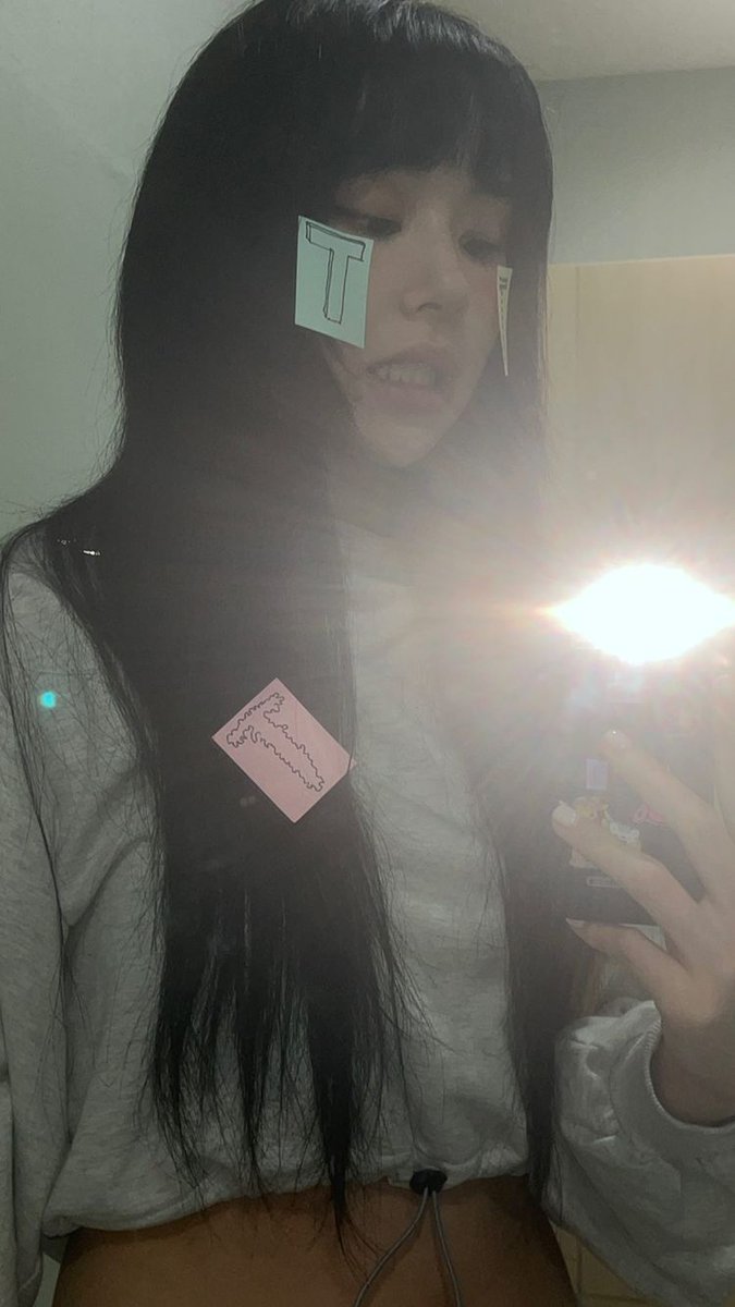 채영 (CHAEYOUNG) tweet media