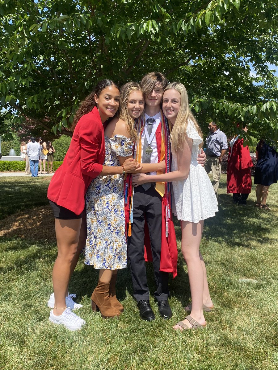 Andraya Carter on Twitter "Alli (next to me in the most recent pic