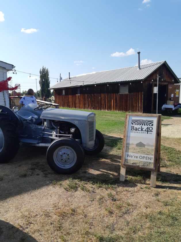 Back40distill's tweet photo. Excited to be out in support of the Camrose Centennial Museum. Going to be a great night!

#tastenightatthemuseum #camrosealberta #camrosecentennialmuseum #craftdistillery #localbusiness https://t.co/ANRYsJ8TJk