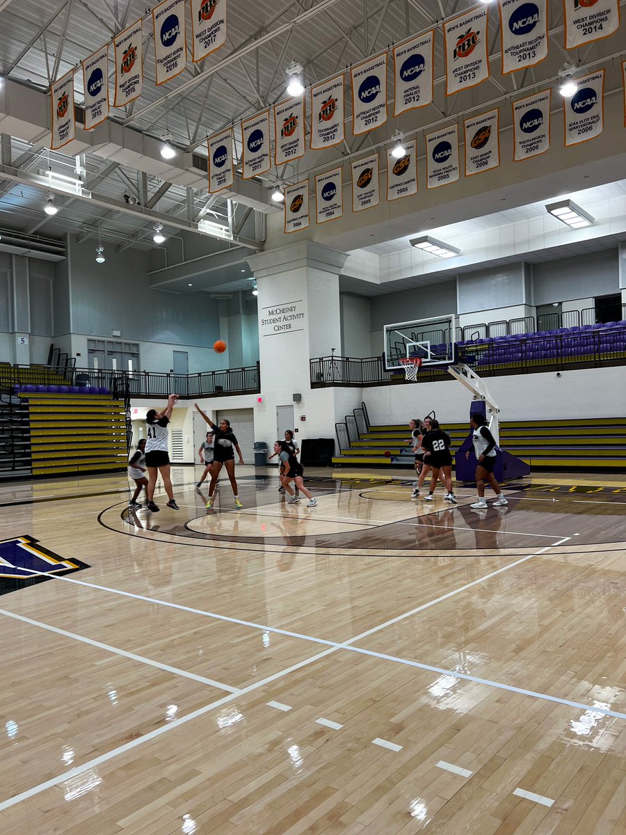 MontevalloWBB's tweet photo. First day frames 📸

#RISEABOVE https://t.co/rN4yJqDkyG