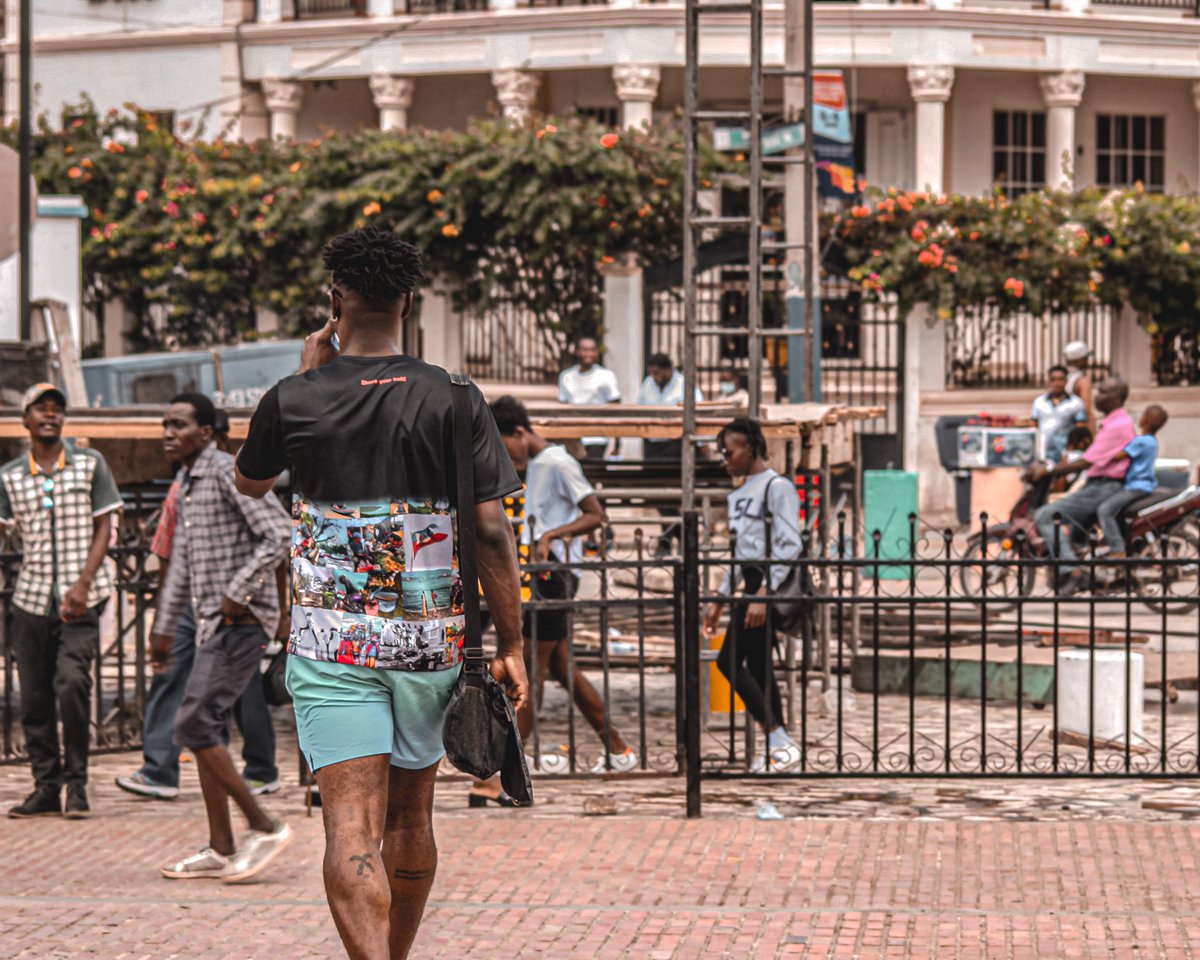 📍: Okap
📸: <a href="/vickyyonelien/">Jeanne Will Victoria Onelien</a> 
👨🏿: @Alafolix35 
👕: @alerque98