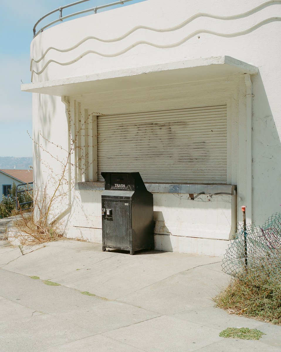 EdgewoodEdition's tweet photo. 🗑 @Kodak https://t.co/Kg26m1LVkg