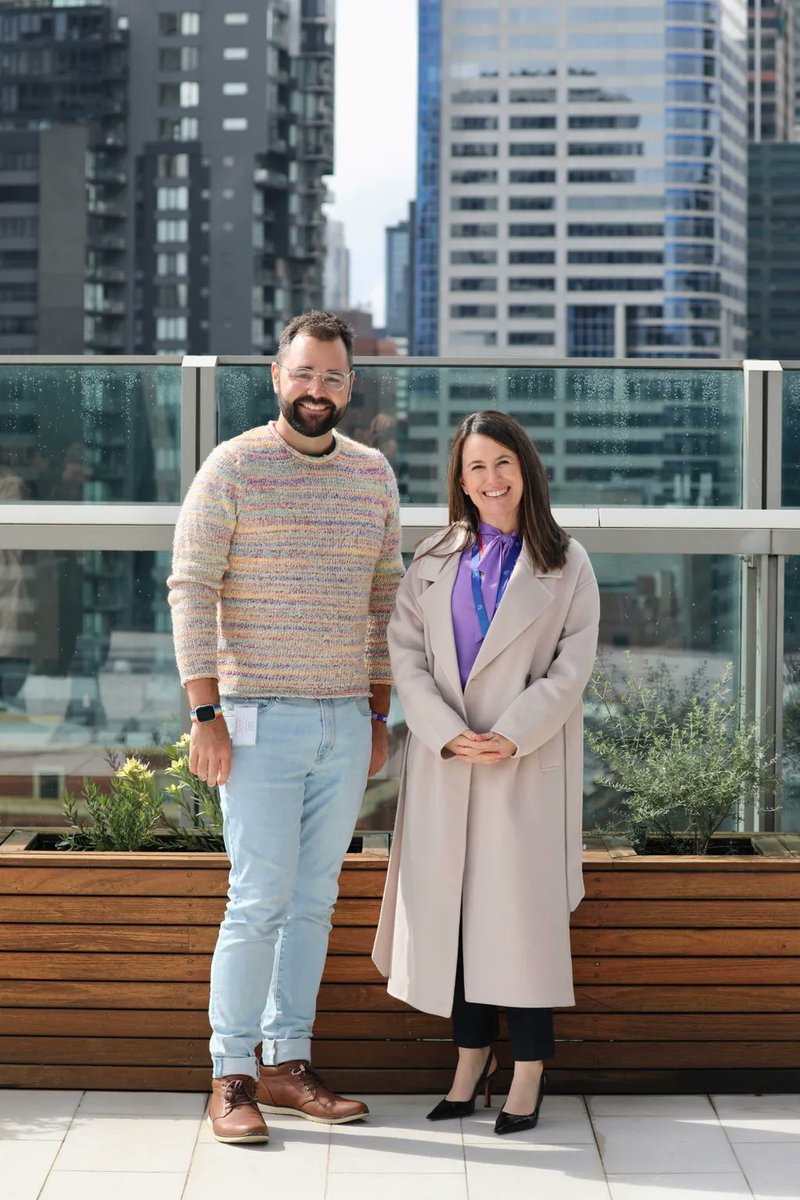 bruce_hardy's tweet photo. This week, we celebrated @WearItPurple Day. Iβm incredibly proud of the progress we have made @AGLEnergy in creating a workplace where our people feel safe to be themselves. #AGLShine #WIPD22 #Pride #LGBTQ+ https://t.co/VyHI0avLxt https://t.co/KroXV5a8g0