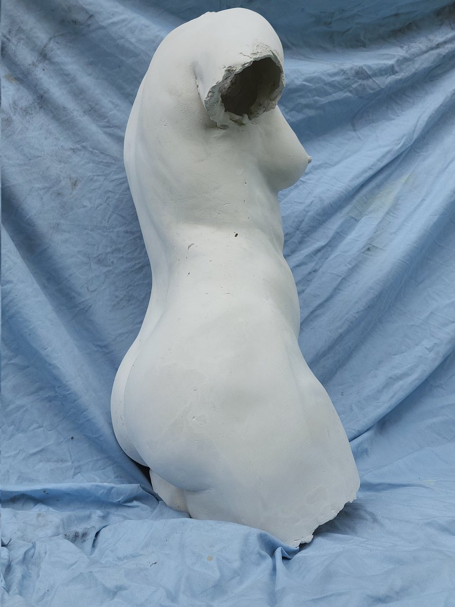 a_bodycasting's tweet photo. Had a chance to sand some on this sculpture today 💜
#alluringbodycasting #art #sculpture #beauty #Statue #bodycasting #lifecasting https://t.co/n1cItxdZcK