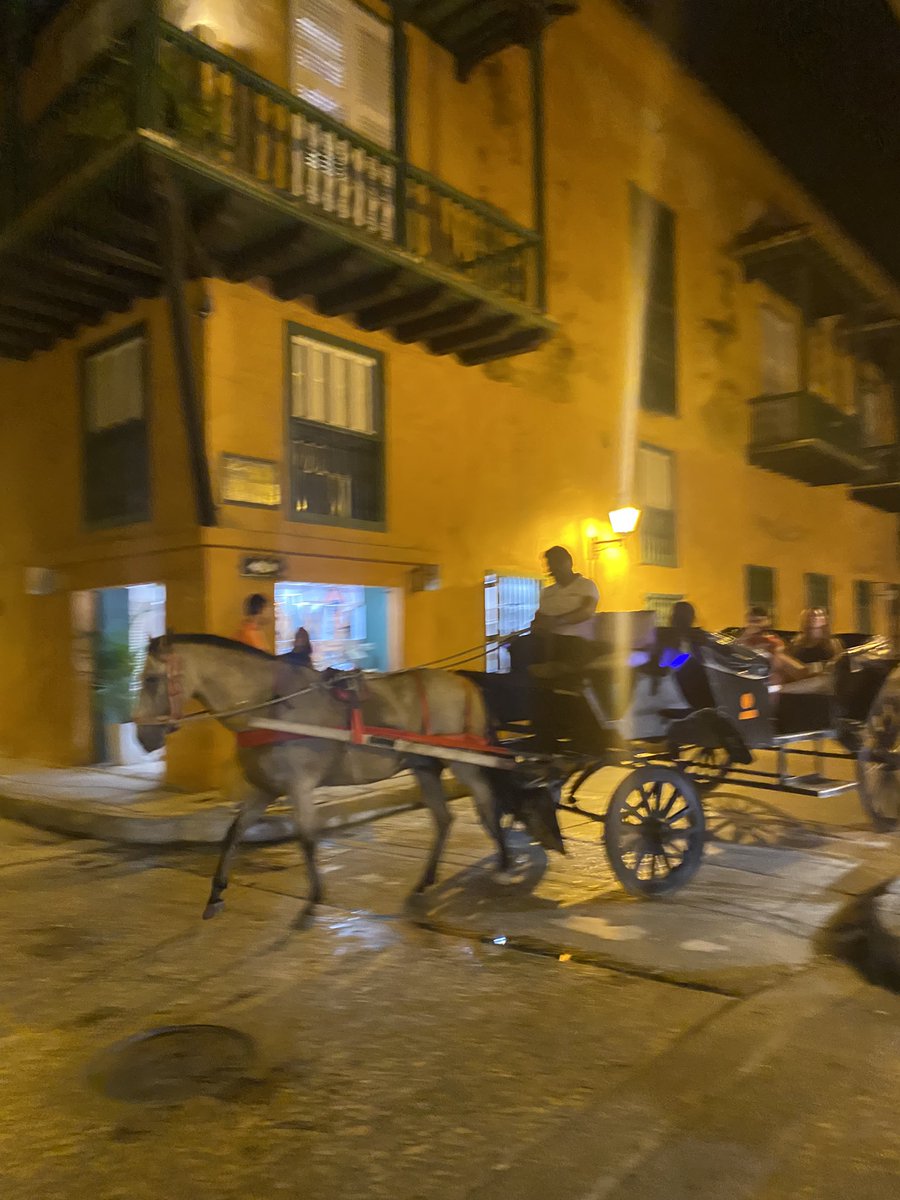 Esta infamia se tiene que acabar. Qué poco eres <a href="/daulaw/">William Dau Chamatt</a> 😡