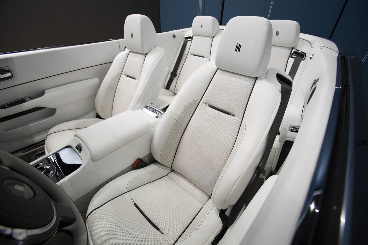 REALSOURCE2004's tweet photo. Rolls-Royce Dawn is on sale. Please inquire about the price.

ロールスロイス・ドーン販売中。価格はお問い合わせ下さい。

https://t.co/3npYwa77l3 https://t.co/iw38D9AyRC