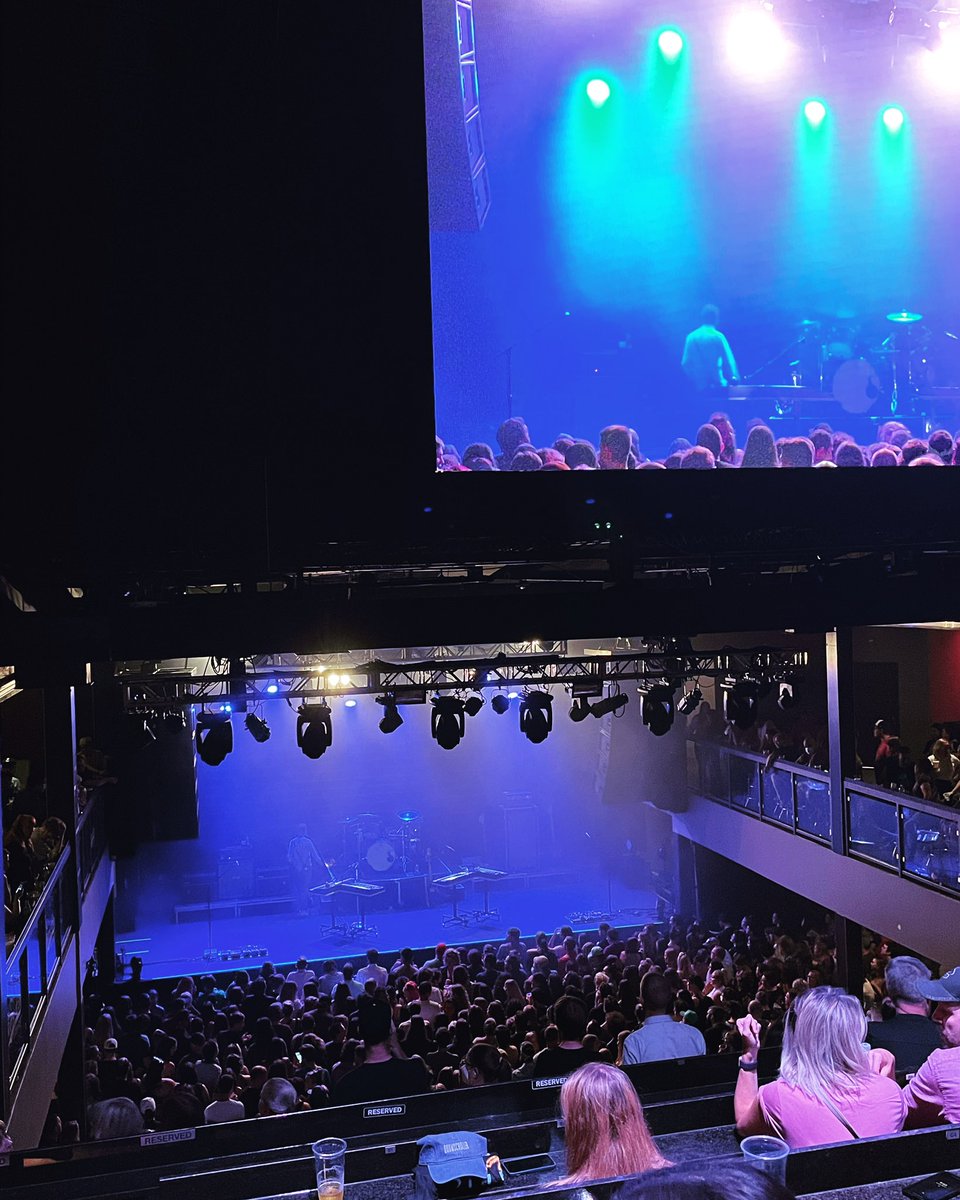 KenjiMarui's tweet photo. Balcony seats for @metric!! 

Because I’m too old and broken down for the dance floor. Bars and bathrooms aplenty up here though. https://t.co/bNzzX9oc0B