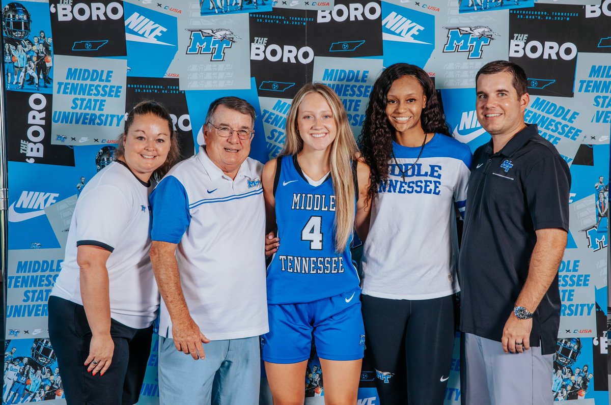 skdavis20's tweet photo. Thank you @minsell @CoachInsell @MTCoachKim @__NinaDavis for a great unofficial visit!! Looking forward to coming back! https://t.co/c1wSQDrOFu