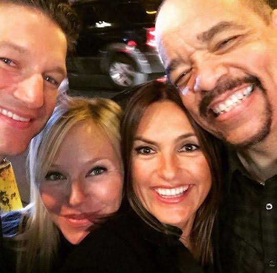 seIinameyer's tweet photo. here’s to our svu core four for over a decade https://t.co/TR5ly8neZt