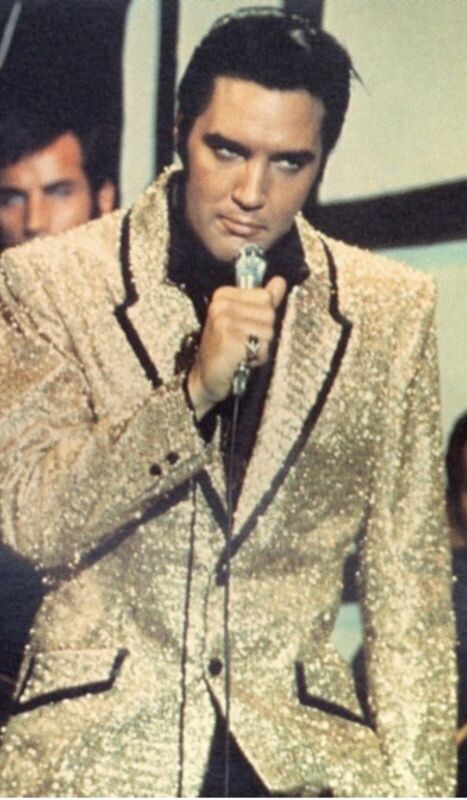 Papa af hebben gebruik Elvis Moments on Twitter: "Jumpsuit 68 TV Special Gold Lame' Jacket Large  Size 42 https://t.co/6b0l9DxCSY 💙 https://t.co/COt0cS55tQ" / Twitter