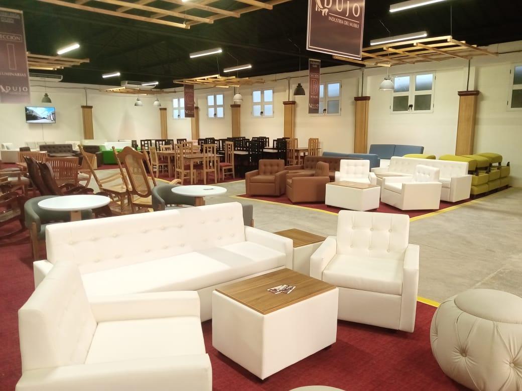 asilveriov's tweet photo. #Cuba, #IndustriasCuba, la industria cubana del mueble #Dujo tiene varías alternativas para la familia cubana en CUP, hoy visitamos un lugar excelente de cara al pueblo #CubaViveYTrabaja @DiazCanelB @PartidoPCC https://t.co/NykTY9EZEC