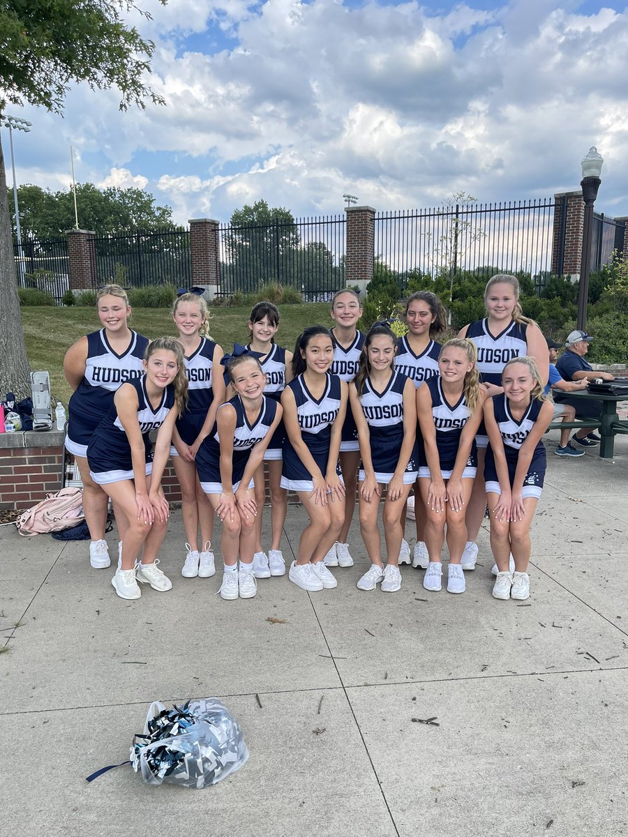 MaryFitzyABC123's tweet photo. Yesterday HMS cheerleaders had a lot to cheer about! The 8th grade football team showed OUT! They beat the Twinsburg Tigers, 41-12. GO Explorers!@DrKimCockley @hudsonohschools https://t.co/brXa1NZAXP
