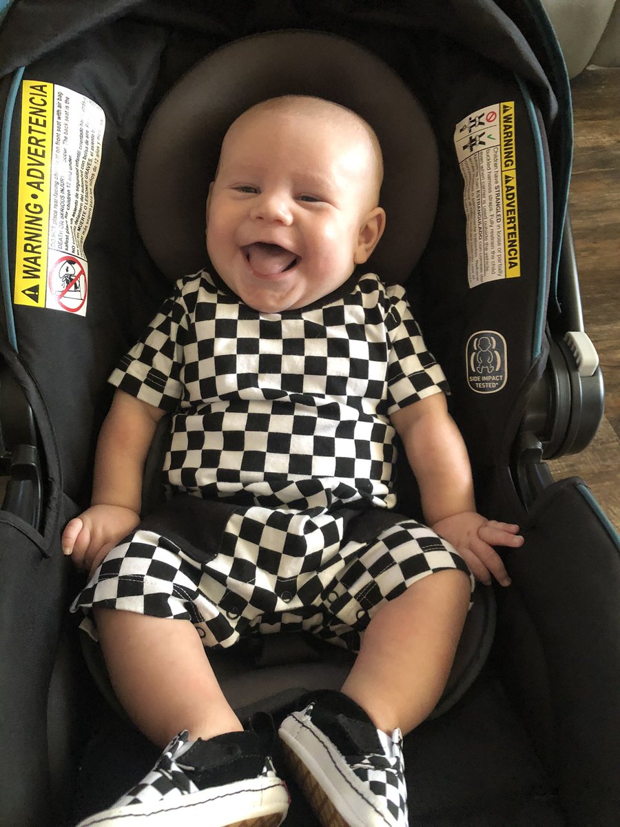 cxra_'s tweet photo. My baby is getting so big 😭😭😭😭 https://t.co/2rnNpnoRKy