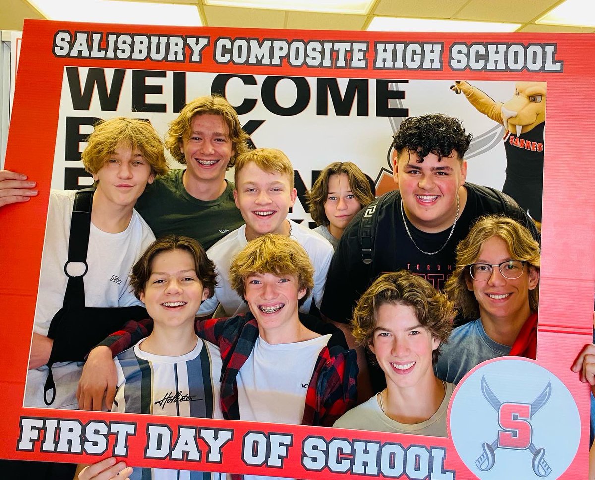 SalComp's tweet photo. Today welcomed our Grade 10’s and the future class of 2025!  @eips @SalComp #sabrepride #gobigred #welcometohighschool https://t.co/ICqVNRfLGm
