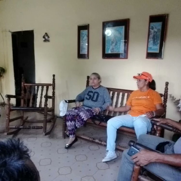 VPMirandaFalc's tweet photo. #25Ago| En el marco del #JuevesNaranja  reunidos con el equipo de la #ParroquiaSantaAna, afinando estrategias de organización para las próximas actividades electorales.
#Primarias
#ElMejorMunicipio
#MunicipioMiranda
#Coro
#Falcón

@voluntadpopular
@vpfalcon https://t.co/FUCR1eOVE1