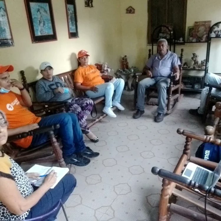VPMirandaFalc's tweet photo. #25Ago| En el marco del #JuevesNaranja  reunidos con el equipo de la #ParroquiaSantaAna, afinando estrategias de organización para las próximas actividades electorales.
#Primarias
#ElMejorMunicipio
#MunicipioMiranda
#Coro
#Falcón

@voluntadpopular
@vpfalcon https://t.co/FUCR1eOVE1