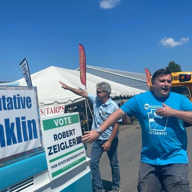 ZeiglerForPA's tweet photo. Being in a parade with
@conklinforpa @LauraShadlePA and @Tor_Michaels is always a great time. Glad to participate in the @GrangeFair1874 parade. Join and support our campaign #ForABetterTomorrow here: https://t.co/uRKKswMi7o #HD171 #RuralPA #GrangeFair #ElvisIsInTheParade https://t.co/i2kbIxNder