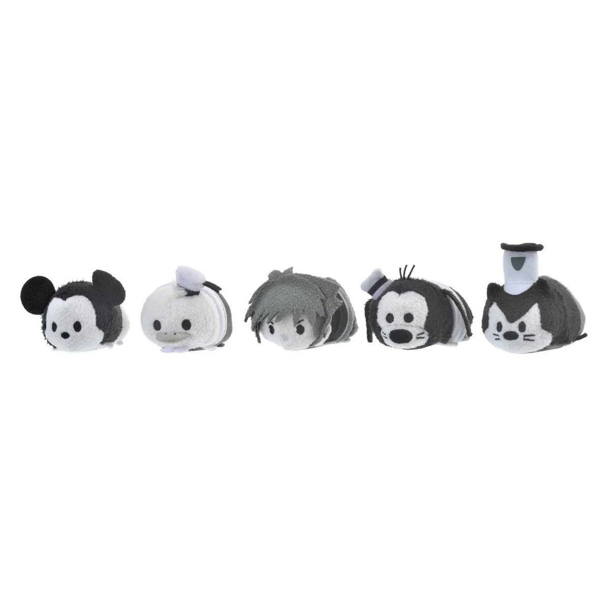 KH13com's tweet photo. Kingdom Hearts 20th Anniversary Caribbean, Timeless River &amp; Halloween Town Tsum Tsum Plush Sets Revealed!

https://t.co/LCrTLIKwvb https://t.co/JxJ3mUcEbb