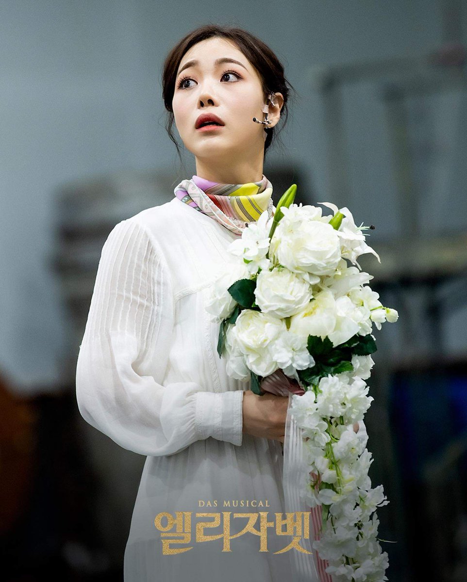 개막 D-4 런스루 스케치 공개 (3/3)
#졔엘리 #졜리

(emk 인스타)
instagram.com/p/ChtCnu5PtQX/…