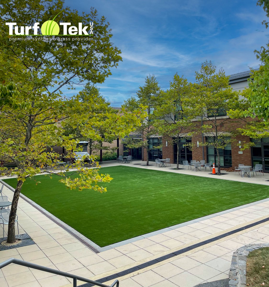 turftekusa's tweet photo. This installation was recently completed for The Masters School, in Dobbs Ferry. Swipe for pictures of the team at work and the before picture! 

Learn more at https://t.co/WWwbEGVPL4

#TurfTekUSA #Turf #SyntheticLawn #SyntheticGrass #TurfLawn #YearRound https://t.co/2wFlO68lCg