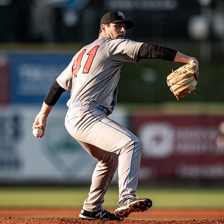 trashpandas's tweet photo. Ky Bush brought it tonight. 👨🏻

6 IP // 4 H // 1 R // 2 BB // 7 K

📸 @MicahHManuel1 https://t.co/pcUVWIvtPR
