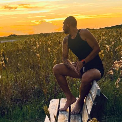 haleko_online's tweet photo. #YeniProfilResmi https://t.co/Q2SpBJxAmT
