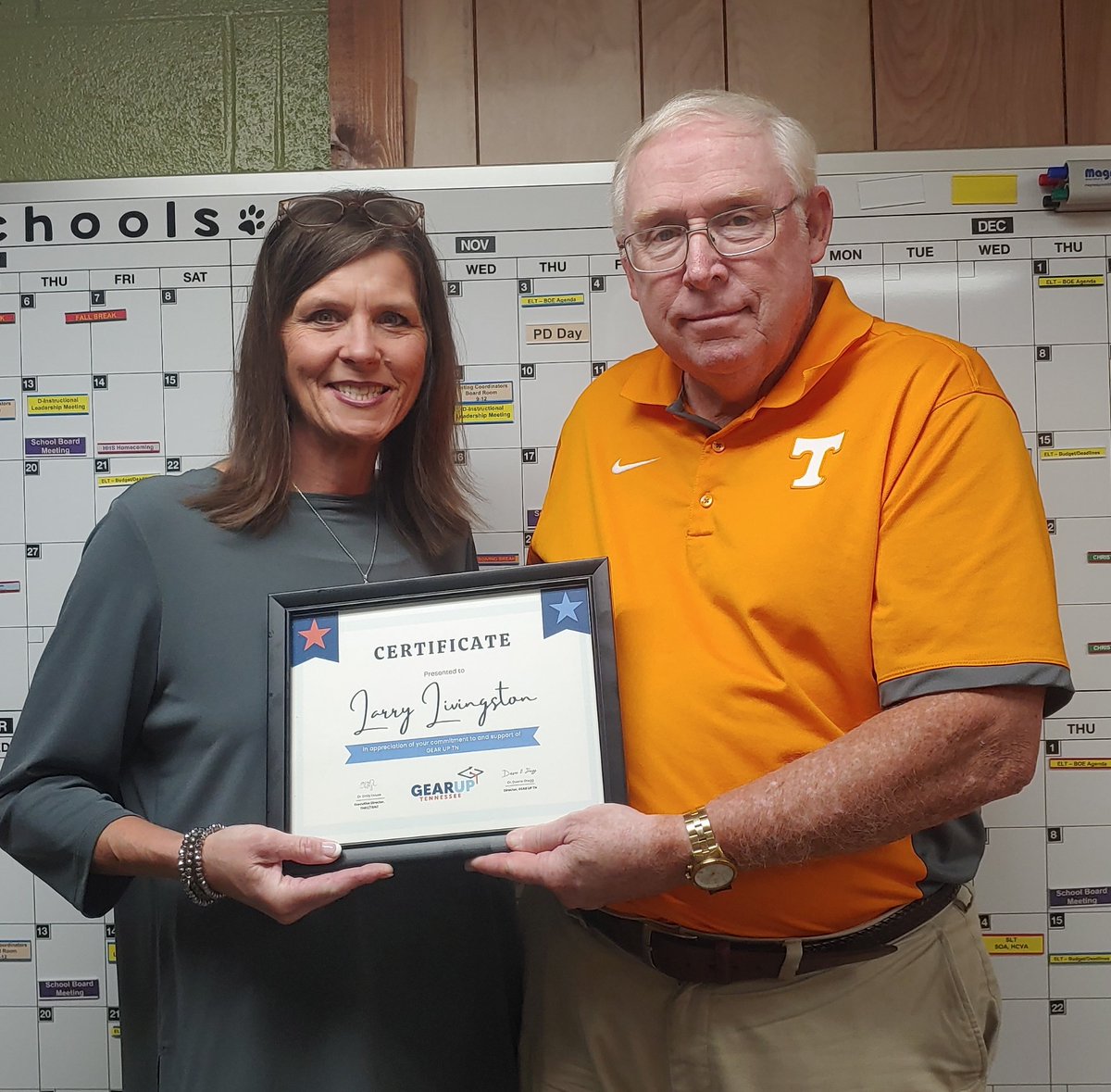 hcsgup's tweet photo. GEAR UP Certificate of Appreciation presented by GUP Regional Coordinator to Mr. Larry Livingston, Exec. Dir. of Business &amp; Finance for working with GEAR UP budget. Thanks! You are appreciated! 
@HaywoodSchools https://t.co/9Nf3Jzufrp