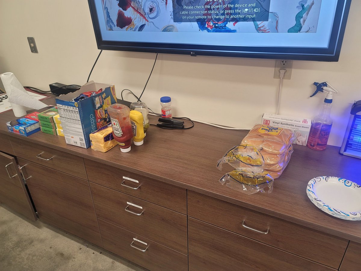 7 trucks in 8 nights. Including 6 straight nights, and lots of staying late. Great job team enjoy a burger on us! #2834grand #smallstorebigsales <a href="/gideonmkerr/">Gideon Kerr</a> <a href="/HanzlikJoe/">Joe Hanzlik</a> @DepotHawkins <a href="/rymoflan/">Ryan Flanagan</a>