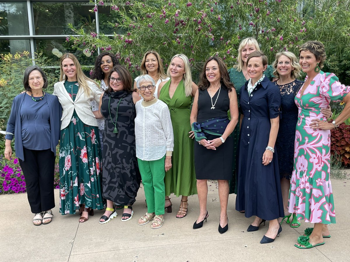 Celebrating the 2022 class of Women of Distinction with these extraordinary <a href="/CBSNewsColorado/">CBSColorado</a> women! <a href="/GSColo/">Girl Scouts of Colo.</a> #WomenofDistinction <a href="/Mekialaya/">Mekialaya White</a> <a href="/annamariaalejo/">Anna Maria Alejo</a>