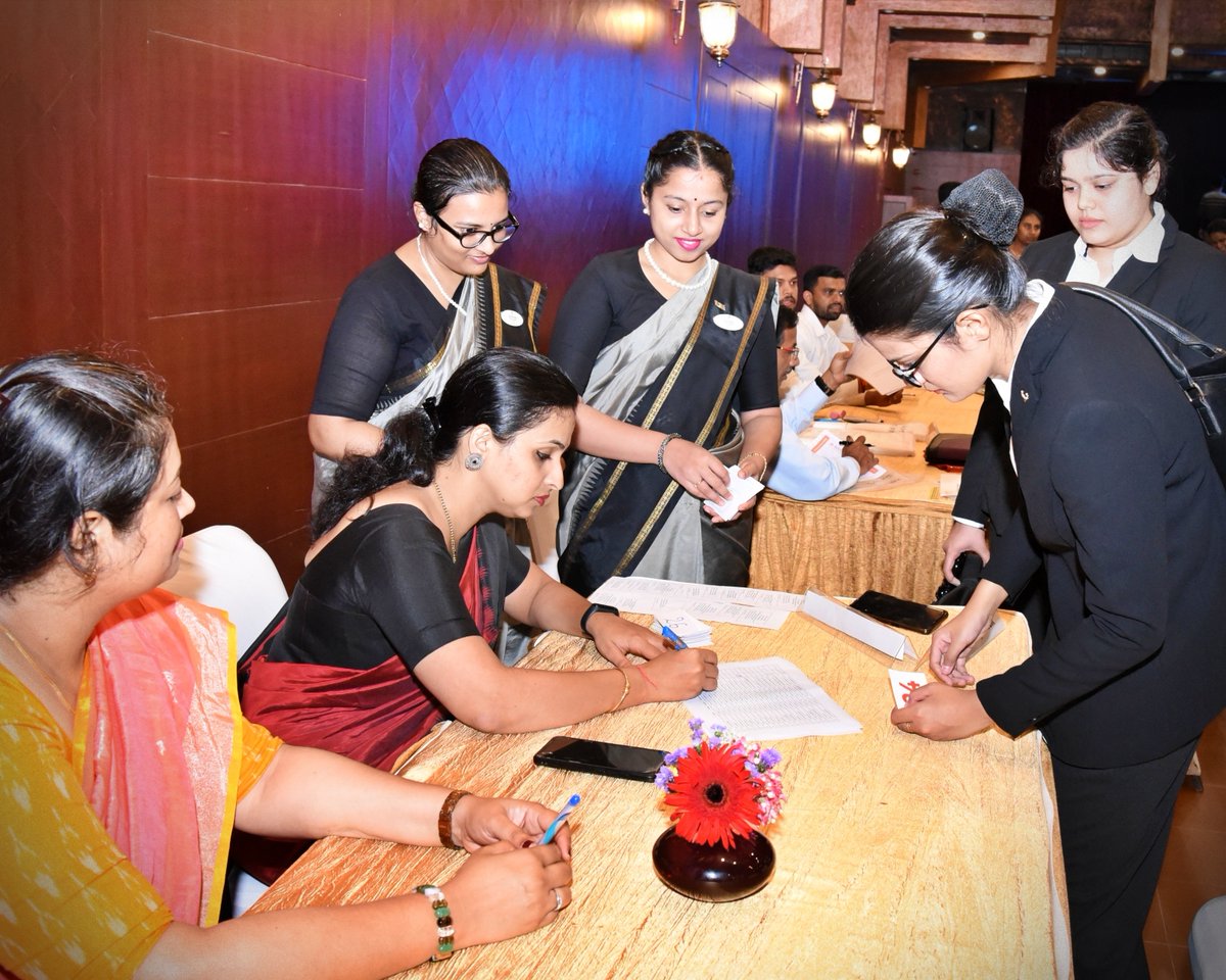 WManipal's tweet photo. Documentation verification was held for the new batch of https://t.co/J6e4D6vCYT #Dietetics and #AppliedNutrition students on August 25, 2022. Welcome to #WGSHA and all the very best.
#MAIC #IndianCuisine #FoodCulture #DAN #mscdan #MHM #hotelmanagement #MAHEManipal #admission https://t.co/DXL6rPXYaA