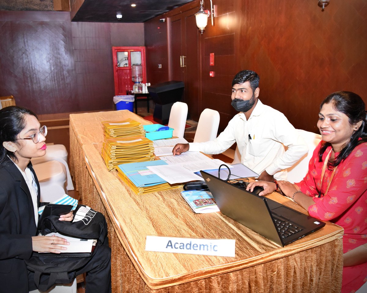 WManipal's tweet photo. Documentation verification was held for the new batch of https://t.co/J6e4D6vCYT #Dietetics and #AppliedNutrition students on August 25, 2022. Welcome to #WGSHA and all the very best.
#MAIC #IndianCuisine #FoodCulture #DAN #mscdan #MHM #hotelmanagement #MAHEManipal #admission https://t.co/DXL6rPXYaA