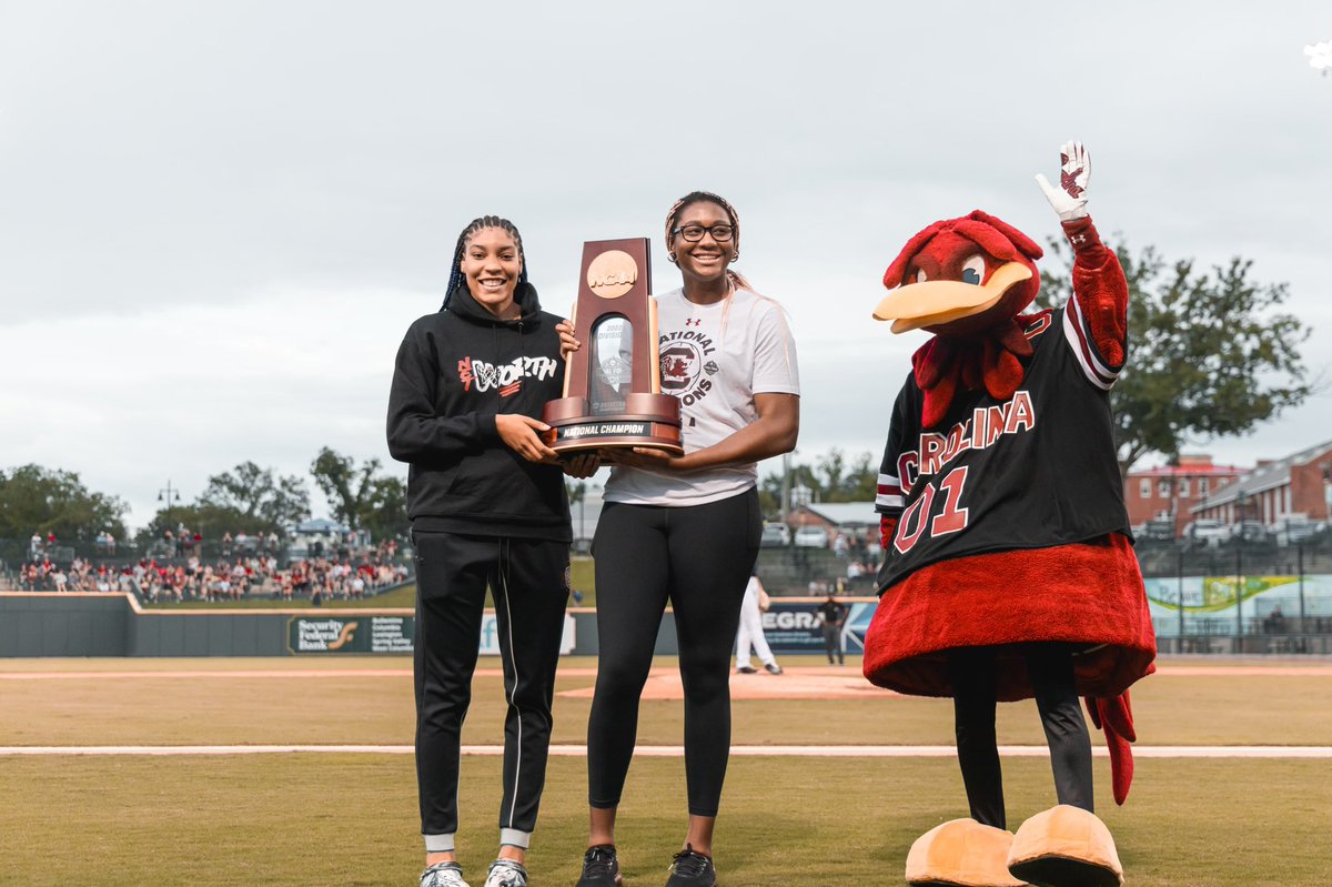 South Carolina Women's Basketball's tweet "What a great UofSC night