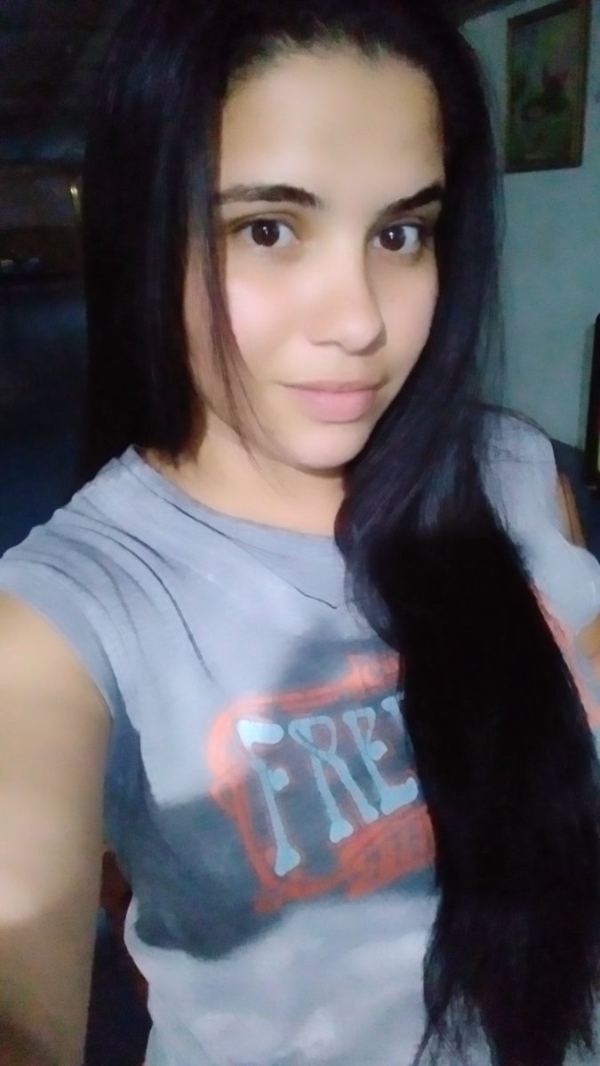Bendiciones para todos 
#JuevesDeGanarSeguidores  💛💙♥️💋