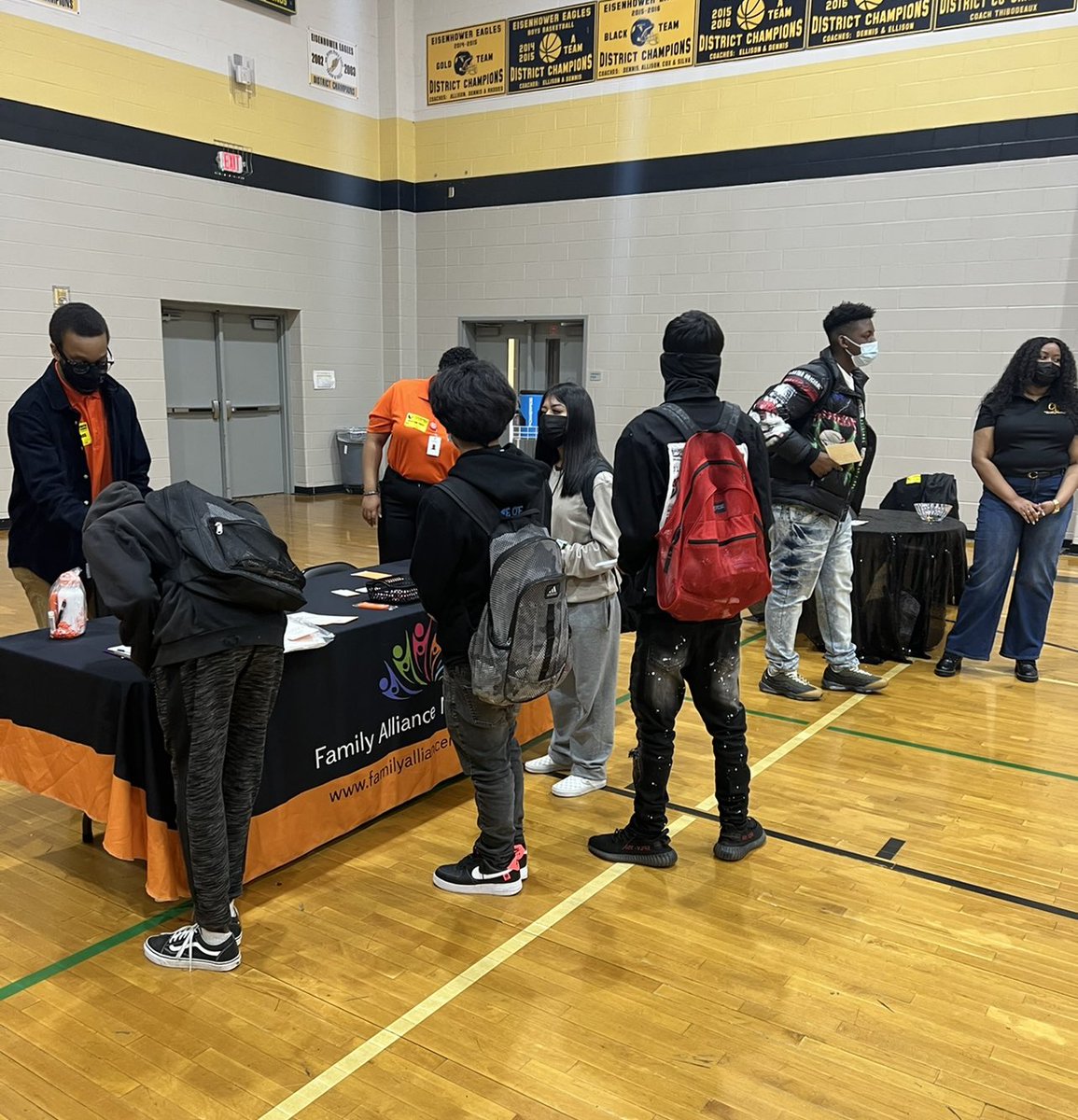 MrsGarner08's tweet photo. Thankful to every professional who came out to engage with our IB scholars at our Black Business Expo! Our scholars had a chance to network with a Physician, Attorney, Engineer and many other professionals! Representation Matters! @Ike9_AISD @JEOcanas1 @AldineISD https://t.co/JSFiCES8rg
