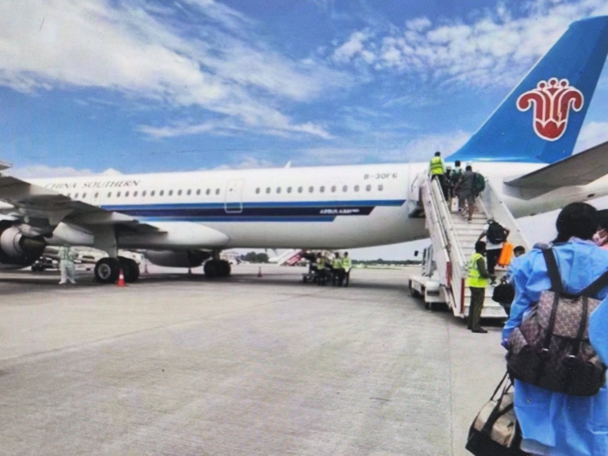 shao_zheng's tweet photo. More international flights to and from China have been resumed. https://t.co/008ZMlS9RX