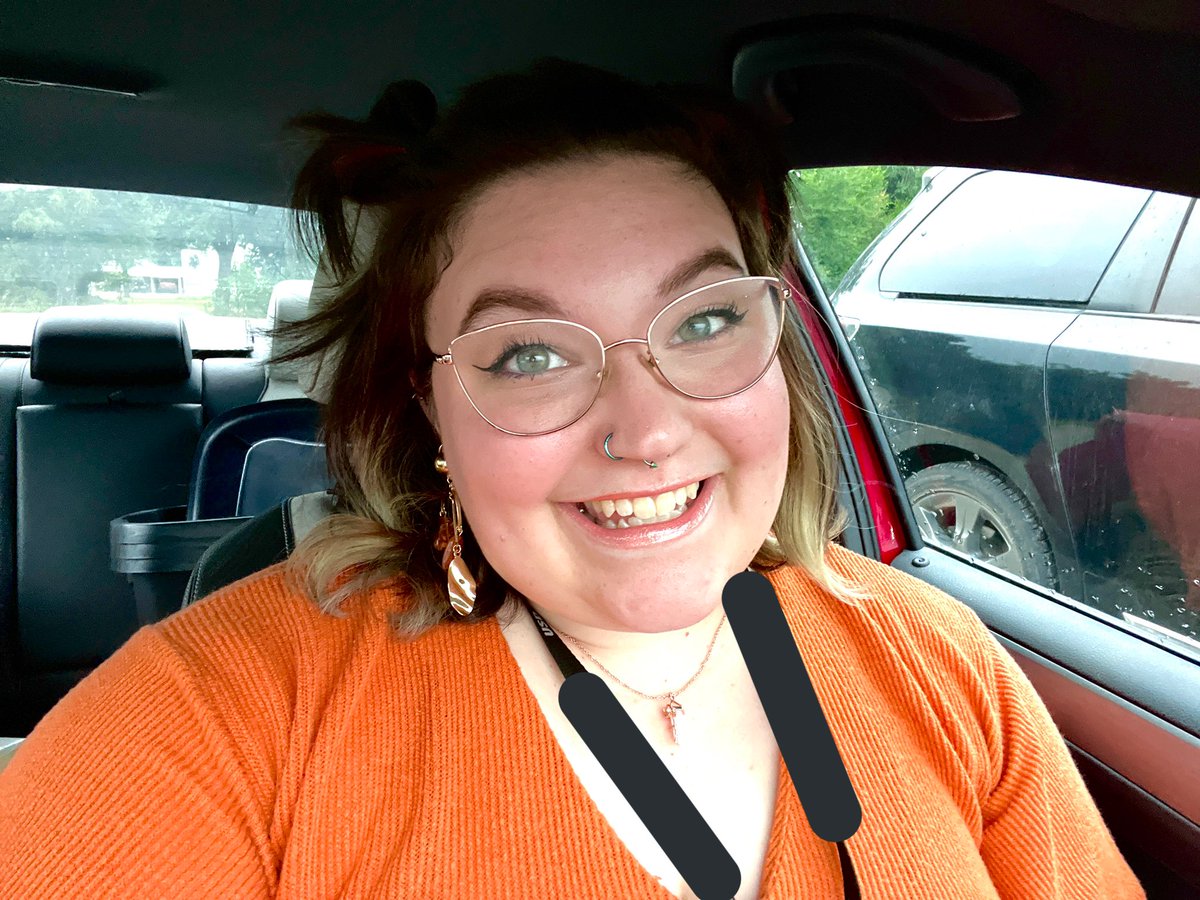 Meadowlynn13's tweet image. First week of school: 
-I am a Math person! (thanks Crowley❤️)
-Open house night
-First full week with my kiddos :) 
Can’t wait for the rest of block 2 this semester! #StingersUp #esu