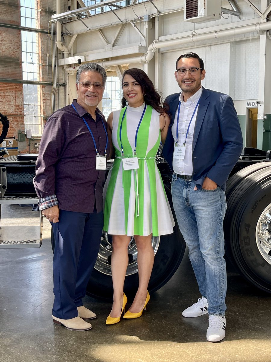What a beautiful and fun day in Richmond, CA! Wonderful to see our members - @hyzonmotors, <a href="/H2Bayo/">BayoTech Hydrogen</a>, @TLMlaborforce - showcasing their #technology, fuel cell trucks, and #renewable #fuels that will get us to #zerocarbon.