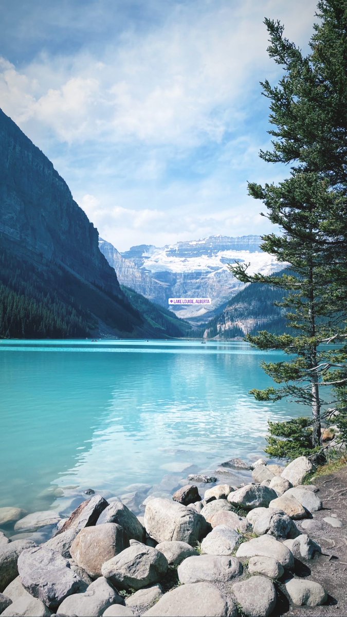 kSilang08's tweet photo. Dati sa post card lang kita nakikita, ngayon sa reality na. Sharing the beauty of Alberta. ☺️ No filter.
Glad to be here. Tska ung beavertails, should try!
🏞🦫🇨🇦
#travelAB
#thankYouJesus
#LakeLouiseMoraineLake https://t.co/MESs1FdAUx