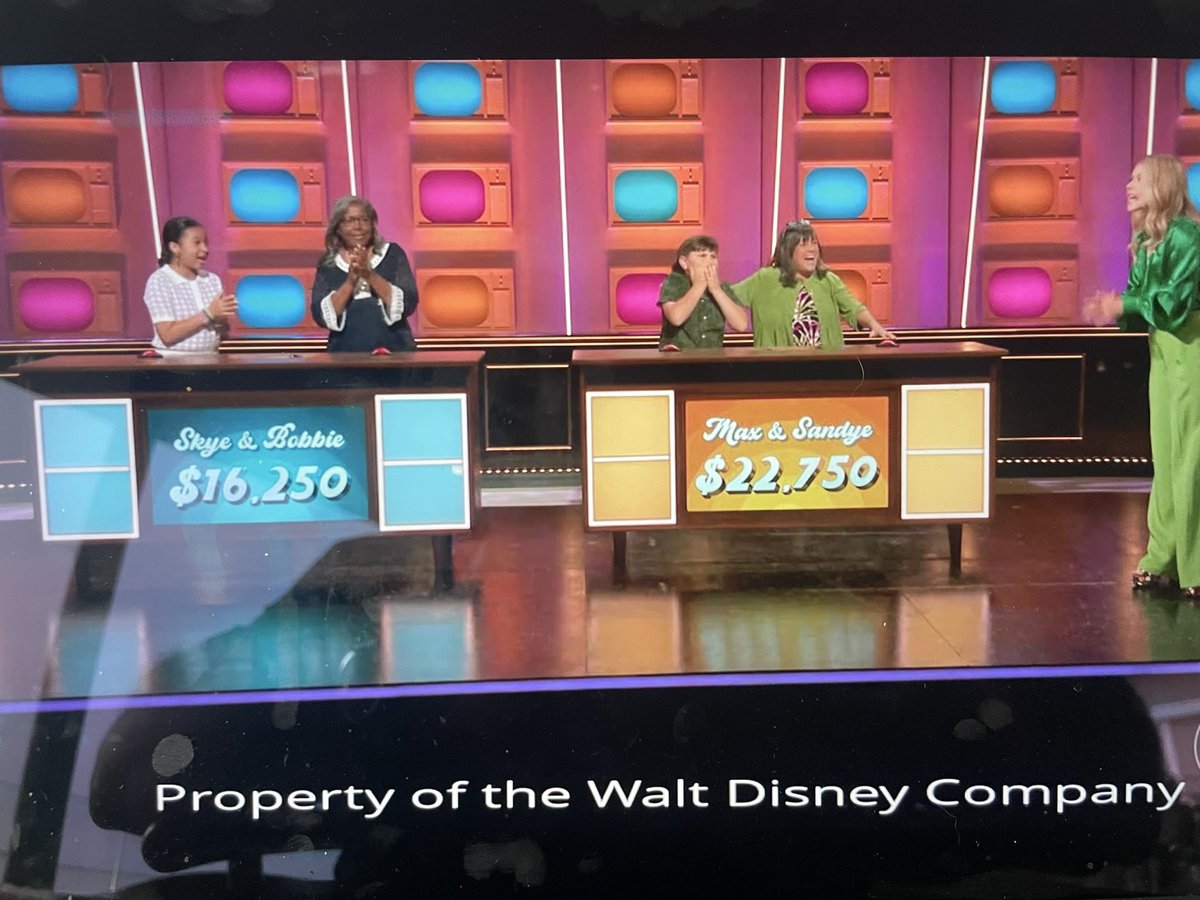 danpenguin's tweet photo. @GenerationGapTV SPOILER ALERT
Max and Sandye WON!!! There’s one last reveal… https://t.co/PixoKCnJHc